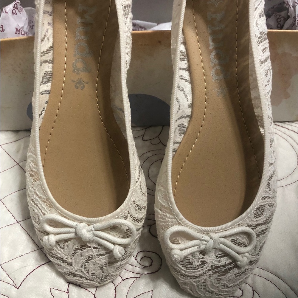 Lace Flats